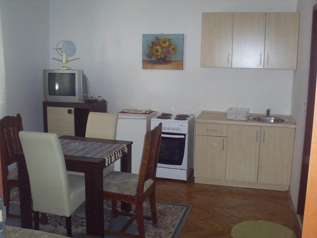 Apartmani Dado Ulcinj Exterior foto